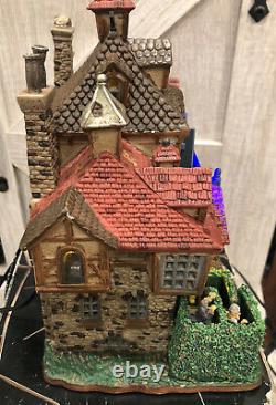 2007 Rare & Retired Lemax Spooky Town Dark Haven Lounge Withbox