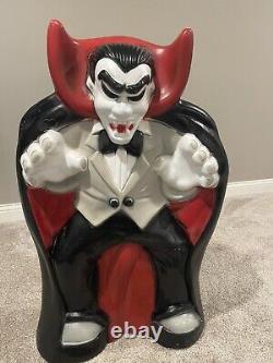 36 VINTAGE Count Dracula Vampire Halloween Lighted Blow Mold RARE RED CAPE VHTF