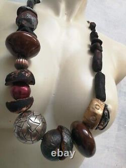 Fashion necklace primitive jewelry minimal design statement black natural beaded