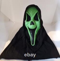 Green Scream Grin Mask Vintage 90's Fun World Div Ghost face Rare Pointy Eyes