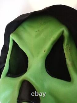 Green Scream Grin Mask Vintage 90's Fun World Div Ghost face Rare Pointy Eyes