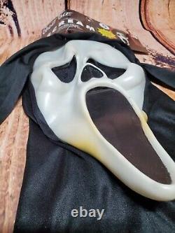 RARE NOS Vintage 1997 SCREAM Ghost Face Mask! Fun World / Easter Unlimited! GLOW