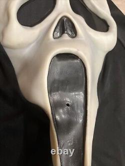 RARE SCREAM Ghostface Mask Fun World Div. Gen 2 Vintage Fantastic Faces GLOW