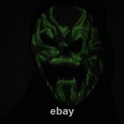 RARE! VINTAGE! Easter Unlimited Vampire Skull Glow In Dark Mask With Foam Shroud