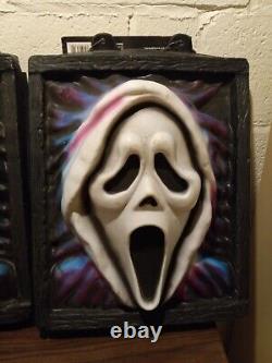 RARE VINTAGE SCREAM GHOSTFACE 3D WALL PLAQUES HALLOWEEN DECOR 14.5 x 18