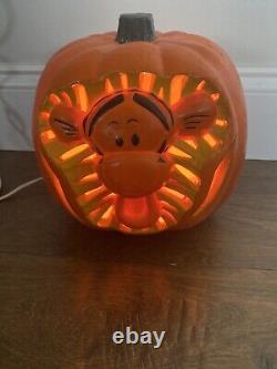RARE VTG Winnie the Pooh Tigger Face Light Up Foam Pumpkin 1999 Disney