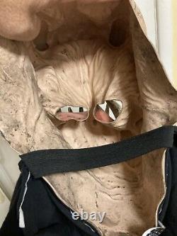 RARE Vintage Halloween Mask Be Something Studios 1998 BIG Fangs Faceless Monster