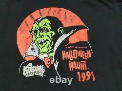 Rare Dracula Elvira vampire horror movie t shirt Halloween Knotts Scary Farm L