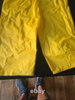 Rare VINTAGE PEANUTS Woodstock COLLECTIBLE HALLOWEEN COSTUME 1975 ORIGINAL BOX