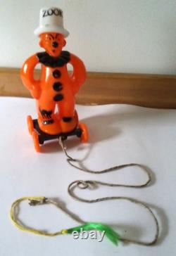 Rare Vintage 1950's Rosbro Halloween Zook Clown Wheels Pull Toy Candy Container