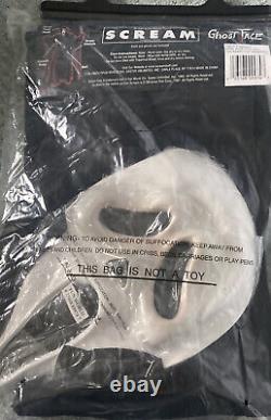 Rare Vintage 1997 SCREAM Ghost Face Mask. And costume. Grail Mask New