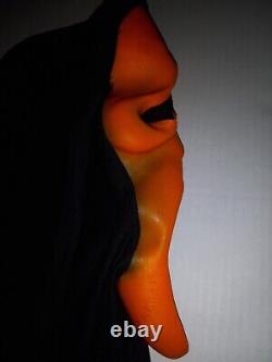 Rare Vintage 90s Gen 1 FANTASTIC FACES Fun World Scream Ghost Face Orange Mask