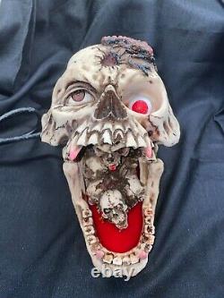 Rare Vintage Evil Skull Fountain Spencers Trickling Blood Rotating Eye Halloween