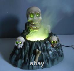 Rare Vintage Gemmy Skull Mountain Fog Machine Halloween Fogger Lights & Sounds