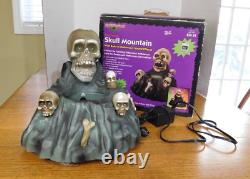 Rare Vintage Gemmy Skull Mountain Fog Machine Halloween Lights & Sounds