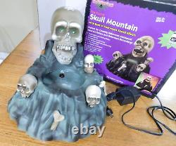 Rare Vintage Gemmy Skull Mountain Fog Machine Halloween Lights & Sounds