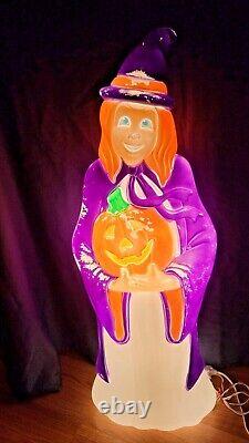 Rare Vintage Grand Venture Halloween Witch Holding Pumpkin Blowmold