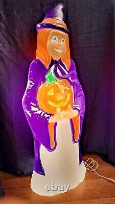 Rare Vintage Grand Venture Halloween Witch Holding Pumpkin Blowmold