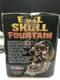 Rare! Vintage Skull Fountain With Trickling Blood & Rotating Eyeball Halloween