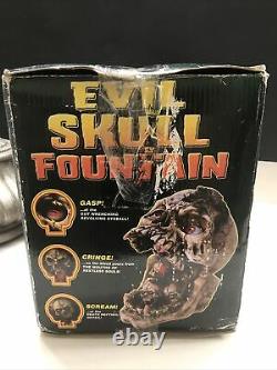 Rare! Vintage Skull Fountain With Trickling Blood & Rotating Eyeball Halloween