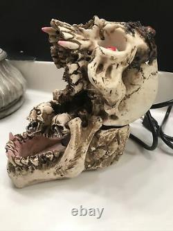 Rare! Vintage Skull Fountain With Trickling Blood & Rotating Eyeball Halloween