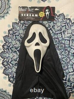 Rare & Vintage Tagged TM Scream 3 Easter Unlimited Ghostface Pre-2010