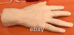 Rare Vtg 1983 Amazingly Life Like Life Size The Wiggling Mechanical Hand USA