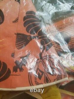 SCARCE and VERY RARE Vintage Halloween Party Favor Bag, UNOPENED NOS NIB