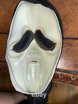 Scream Mask Ghost Face Glow in the dark rare Fun World EA 90's Vintage