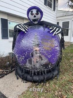 VTG Gemmy Airblown Inflatable Whirlwind Globe Ovr 6 Tall Halloween Skeleton RARE