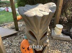 Vintage 1998 Rare 35 Blow Mold Spooky Halloween Tree Trunk w Pumpkins Lighted