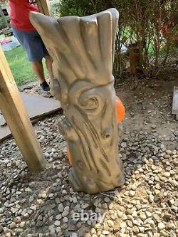 Vintage 1998 Rare 35 Blow Mold Spooky Halloween Tree Trunk w Pumpkins Lighted