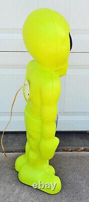 Vintage 36 Blow Mold Space Alien with Gun Rare Halloween Lighted Figure Green