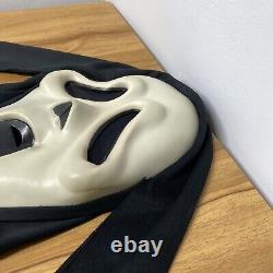 Vintage Easter Unlimited Fun World Ghost Face Mask Scream Glows #9206S RARE