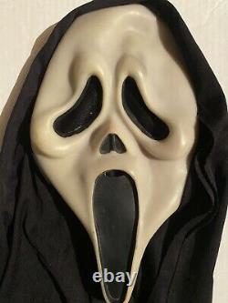 Vintage Glow Ghostface Mask Easter Unlimited (T) Stamp Scream 9206s Rare