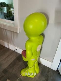 Vintage Halloween ALIEN Blow Mold 36 Green Space Doomsday Ray Gun RARE WORKS