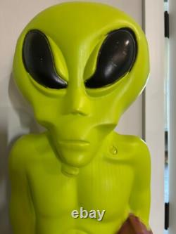 Vintage Halloween ALIEN Blow Mold 36 Green Space Doomsday Ray Gun RARE WORKS