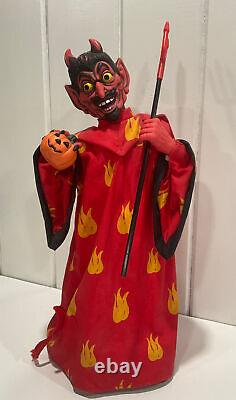 Vintage Halloween Holiday Creations Animated Devil Half works Read rare 16