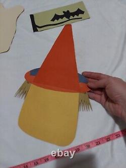 Vintage Large Lot Of Handmade Construction Paper Halloween Party Decorations