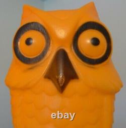 Vintage OWL Halloween plastic Blow Mold Light Up Rare nice colors blowmold 14