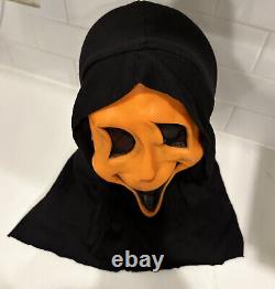 Vintage Rare Halloween Orange Scream Mask Ghost Face Fun World Division 90's