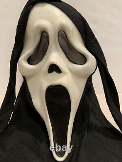 Vintage SCREAM Ghost Face Mask Gen 1 or 2 Fun World Glow Cotton Shroud Rare