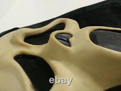 Vintage SCREAM Ghost Face Mask Gen 2 Fun World Glow Fantastic Faces 90s Rare