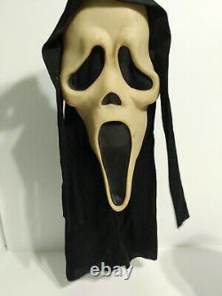 Vintage SCREAM Ghost Face Mask Gen 2 Fun World Glow Fantastic Faces 90s Rare