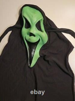 Vintage Scream Ghost Face Mask FUN WORLD DIV Rare Green