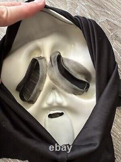 Vintage Scream Ghost Mask Easter Unlimited T Stamp 9206S + Fun World Robe RARE