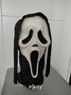 Vintage Scream Ghostface Mask EU MK Squinty Eyes Fun World Rare