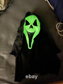 Vtg Scream Ghost Face Mask Rare Fun World DIV Grin Green Cotton Shroud