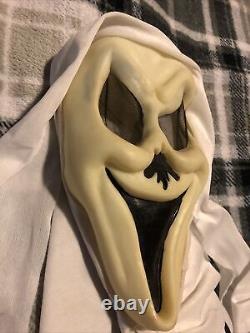 Vtg rare white hooded scream mask variation