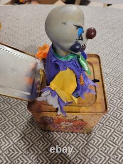 Atico Clown Effrayant et Glauque Pop-Up Jack In The Box Jouet de Style Vintage - Très Rare